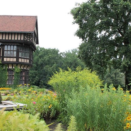 Relexa Schlosshotel Cecilienhof Potsdam Exteriör bild