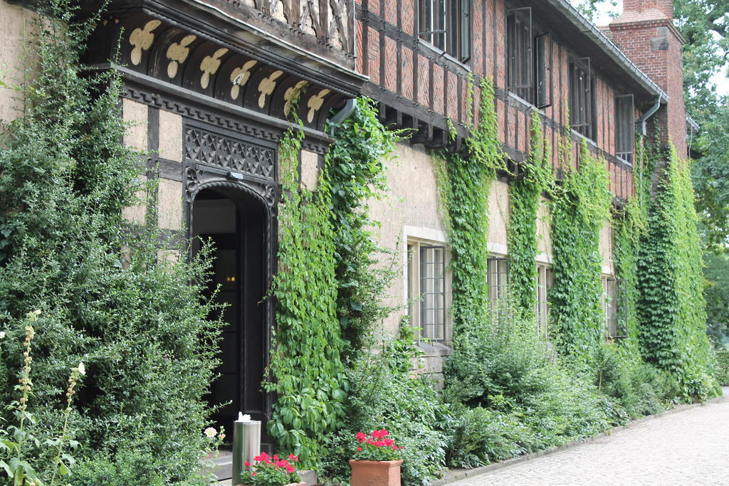 Relexa Schlosshotel Cecilienhof Potsdam Exteriör bild